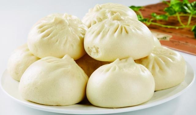 一个包子的热量相当于几碗饭 米饭一天吃多少合适