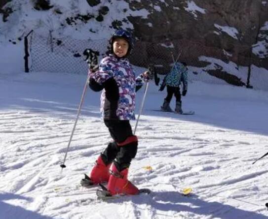 滑雪鞋有点小了要紧吗 滑雪鞋需要穿自己鞋吗